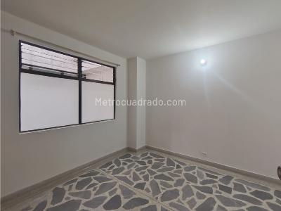 Apartamento en venta en Almeria, Medellín · foto 8 de 14