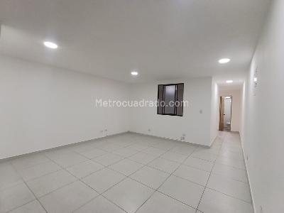 Apartamento de 2 alcobas en arriendo en Boston, Medellín, 50 m² · foto 2 de 12
