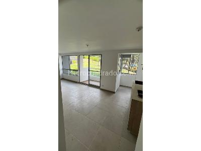 Apartamento en venta en La Cuenca, Envigado · foto 2 de 16