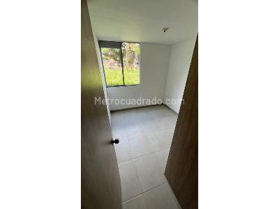 Apartamento en venta en La Cuenca, Envigado · foto 4 de 16