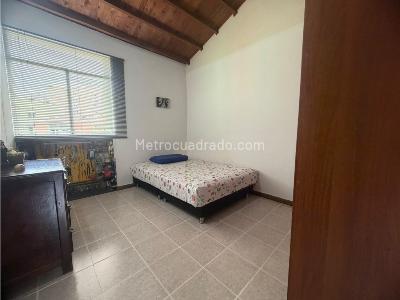 Apartamento de 4 alcobas en venta en Aliadas Del Sur, Sabaneta, 96 m² · foto 12 de 20