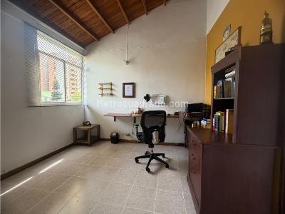 Apartamento de 4 alcobas en venta en Aliadas Del Sur, Sabaneta, 96 m² · foto 19 de 20
