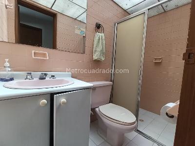 Casa de 3 alcobas en arriendo en Rosales, Medellín, 330 m² · foto 11 de 20