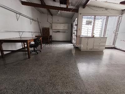 Casa de 3 alcobas en arriendo en Rosales, Medellín, 330 m² · foto 15 de 20