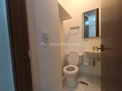 Casa de 3 alcobas en arriendo en Loma El Atravesado, Envigado, 230 m² · foto 18 de 20