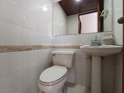 Apartamento de 1 alcoba en arriendo en Patio Bonito, Medellín, 50 m² · foto 9 de 12