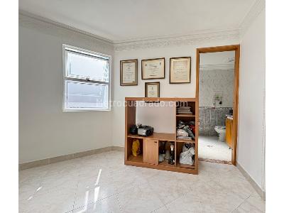 Casa de 4 alcobas en venta en Loma De Las Brujas, Envigado, 344 m² · foto 9 de 18