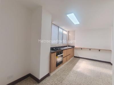Apartamento de 3 alcobas en arriendo en Conquistadores, Medellín, 142 m² · foto 3 de 20