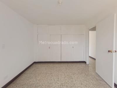 Apartamento de 3 alcobas en arriendo en Conquistadores, Medellín, 142 m² · foto 17 de 20
