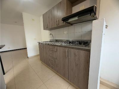 Apartamento en venta en Ditaires, Itagüí · foto 4 de 12