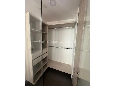 Apartamento de 2 alcobas en venta en Altos Del Poblado, Medellín, 92 m² · foto 16 de 19