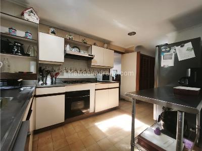 Apartamento en venta en El Poblado, Medellín · foto 12 de 20