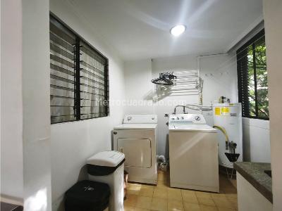 Apartamento en venta en El Poblado, Medellín · foto 14 de 20