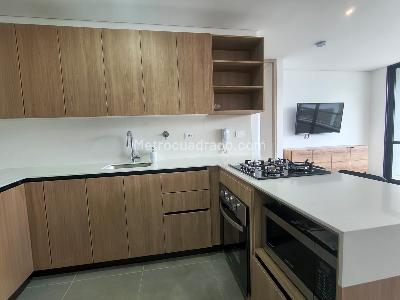 Apartamento de 1 alcoba en arriendo en Los Balsos, Medellín, 73 m² · foto 4 de 13