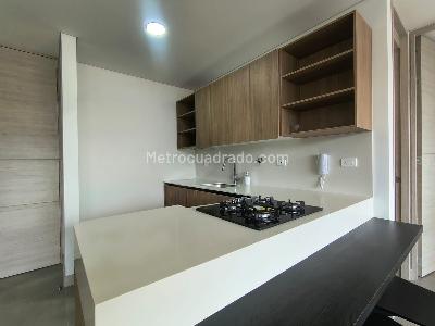 Apartamento de 1 alcoba en arriendo en Los Balsos, Medellín, 73 m² · foto 6 de 13