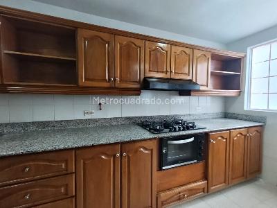 Apartamento de 3 alcobas en arriendo en San Lucas, Medellín, 152 m² · foto 4 de 17
