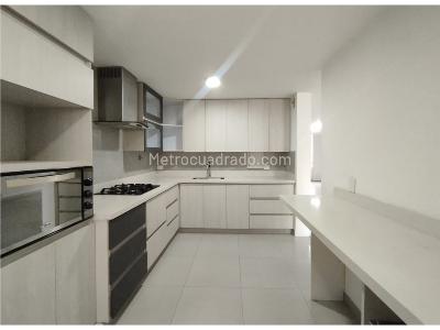 Apartamento de 4 alcobas en venta en Patio Bonito, Medellín, 154 m² · foto 3 de 19
