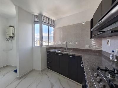 Apartamento de 3 alcobas en venta en Castropol, Medellín, 95 m² · foto 5 de 16