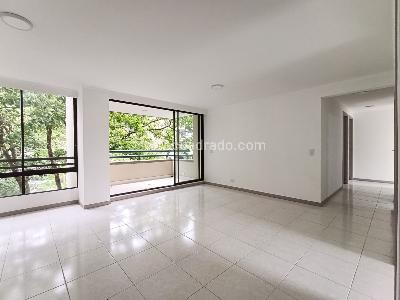 Apartamento de 3 alcobas en arriendo en Las Lomas, Medellín, 100 m² · foto 1 de 18
