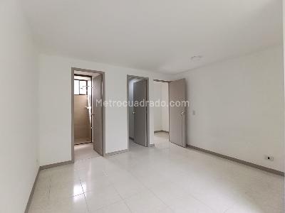 Apartamento de 3 alcobas en arriendo en Las Lomas, Medellín, 100 m² · foto 6 de 18