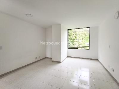 Apartamento de 3 alcobas en arriendo en Las Lomas, Medellín, 100 m² · foto 7 de 18