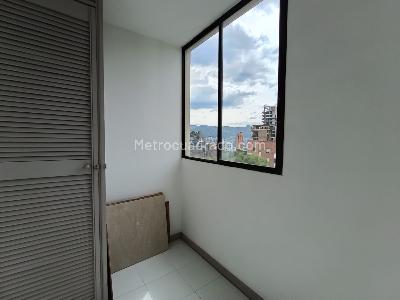 Apartamento de 3 alcobas en arriendo en Las Lomas, Medellín, 100 m² · foto 18 de 18