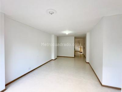 Apartamento en venta en Loma Del Escobero, Envigado · foto 5 de 18