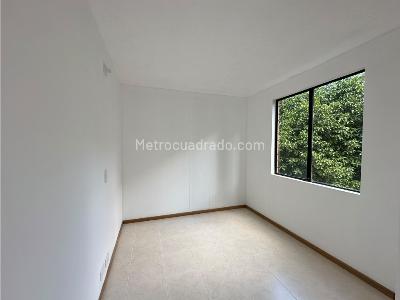 Apartamento en venta en Loma Del Escobero, Envigado · foto 6 de 18