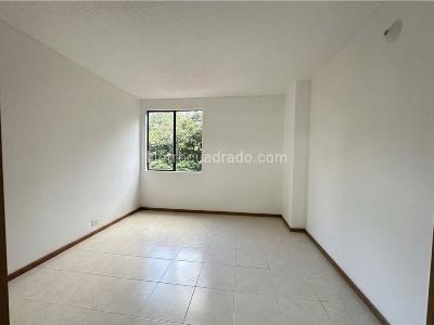 Apartamento en venta en Loma Del Escobero, Envigado · foto 10 de 18
