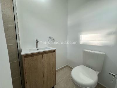 Apartamento en venta en Loma Del Escobero, Envigado · foto 11 de 18