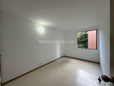 Apartamento en venta en Loma Del Escobero, Envigado · foto 16 de 18