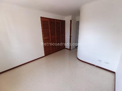 Apartamento de 3 alcobas en arriendo en Laureles Medellin, Medellín, 75 m² · foto 6 de 14