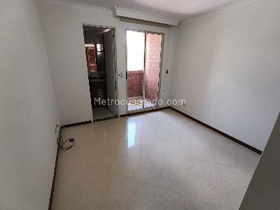 Apartamento de 3 alcobas en arriendo en Laureles Medellin, Medellín, 75 m² · foto 9 de 14