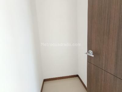 Apartamento de 1 alcoba en arriendo en Los Balsos, Medellín, 69 m² · foto 4 de 12