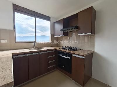 Apartamento de 1 alcoba en arriendo en Los Balsos, Medellín, 69 m² · foto 5 de 12