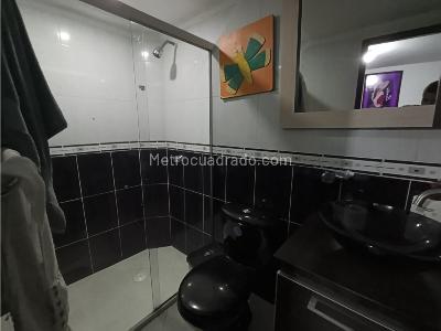 Casa de 3 alcobas en venta en Cabañas, Bello, 132 m² · foto 11 de 11