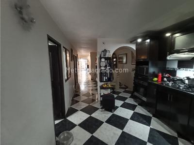 Casa de 3 alcobas en venta en Cabañas, Bello, 132 m² · foto 5 de 11