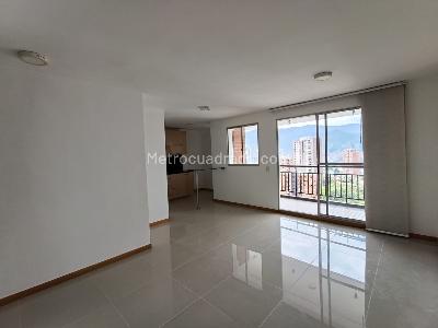 Apartamento de 3 alcobas en arriendo en Suramerica Itagui, Itagüí, 76 m² · foto 7 de 20