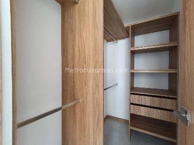 Apartamento de 2 alcobas en arriendo en Prados De Sabaneta, Sabaneta, 66 m² · foto 4 de 20