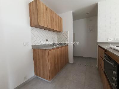 Apartamento de 2 alcobas en arriendo en Prados De Sabaneta, Sabaneta, 66 m² · foto 18 de 20