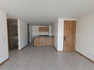Apartamento de 2 alcobas en arriendo en Prados De Sabaneta, Sabaneta, 75 m² · foto 2 de 20