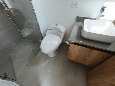 Apartamento de 2 alcobas en arriendo en Prados De Sabaneta, Sabaneta, 75 m² · foto 5 de 20