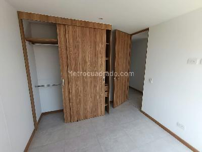 Apartamento de 2 alcobas en arriendo en Prados De Sabaneta, Sabaneta, 75 m² · foto 6 de 20