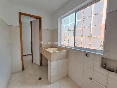 Apartamento de 3 alcobas en arriendo en San Lucas, Medellín, 115 m² · foto 6 de 14