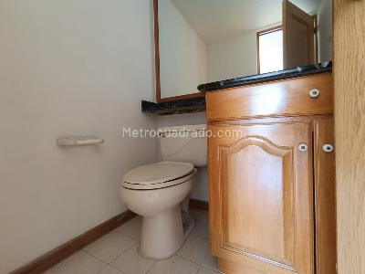 Apartamento de 3 alcobas en arriendo en San Lucas, Medellín, 115 m² · foto 10 de 14