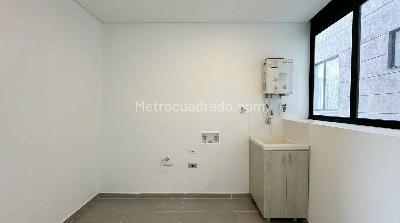 Apartamento de 2 alcobas en arriendo en Loma De Las Brujas, Envigado, 83 m² · foto 6 de 11