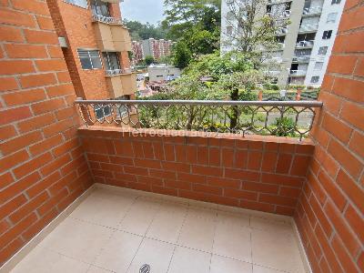 Apartamento de 2 alcobas en arriendo en La Almeria, Medellín, 60 m² · foto 6 de 13