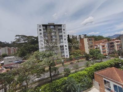 Apartamento de 2 alcobas en arriendo en La Almeria, Medellín, 60 m² · foto 7 de 13