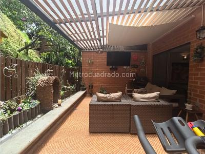 Casa de 3 alcobas en venta en El Esmaraldal, Envigado, 115 m² · foto 18 de 18