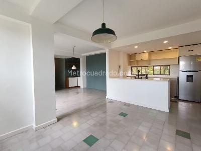 Apartamento de 1 alcoba en arriendo en Altos Del Poblado Cola Del Zorro, Medellín, 75 m² · foto 3 de 20